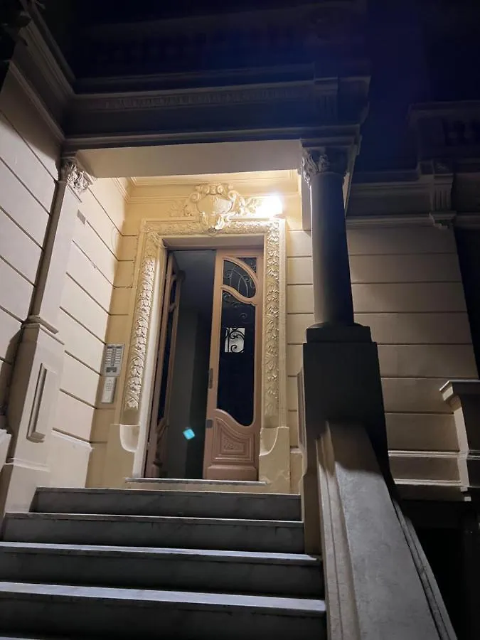 Hanna Nice 0*,  França